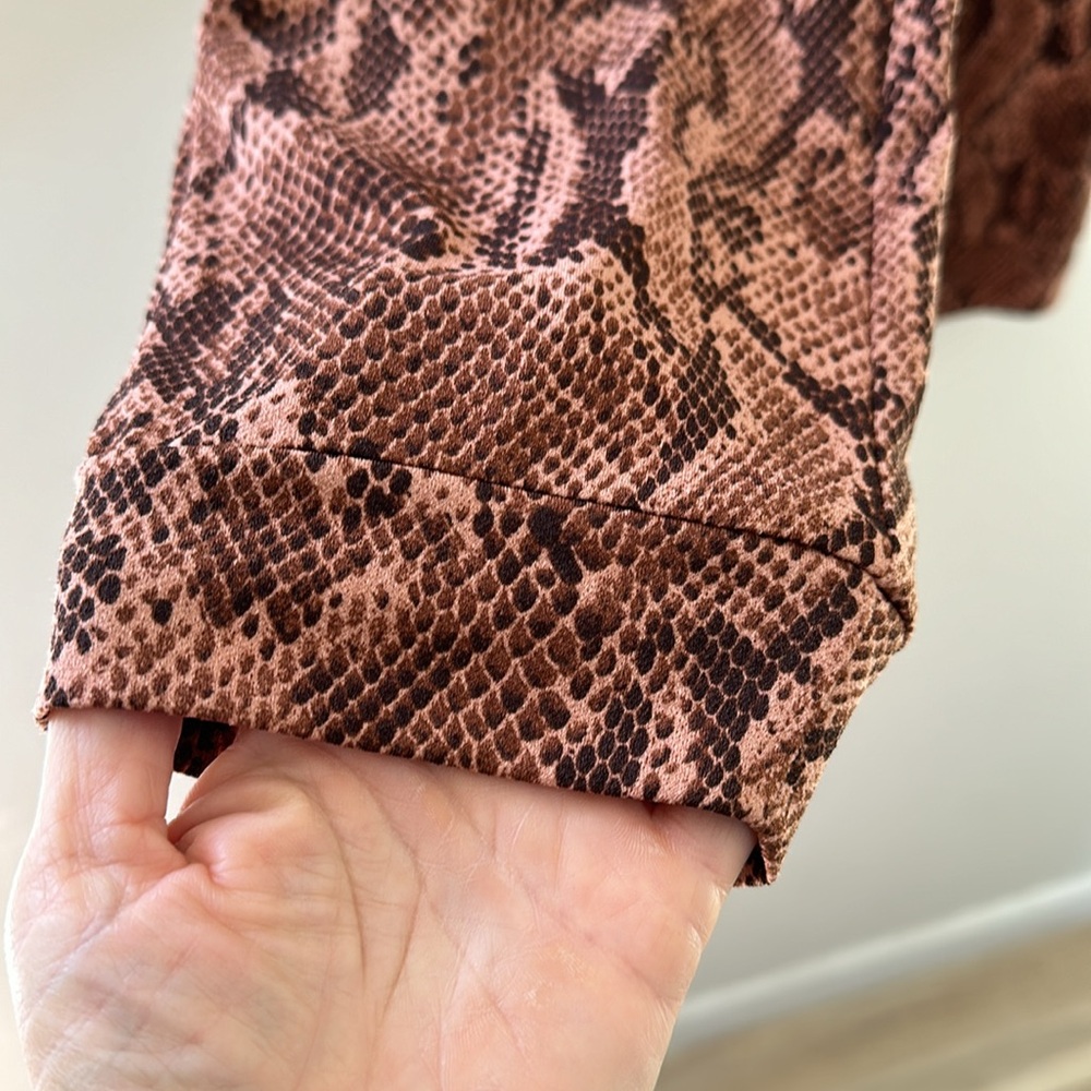 Express Pants - Picture 2 of 8